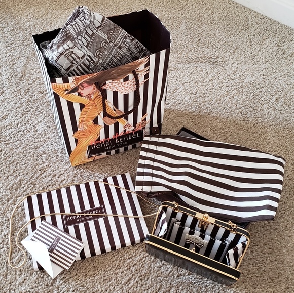 Henri Bendel cocktail purse **Retired - Picture 3 of 5